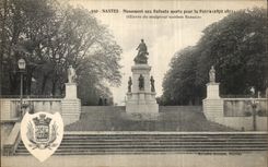 CPA Nantes Monument with the dead children for fatherland 1870 1871 Nantes sculptor Baraud