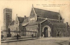 Nantes CPA Dobree Museum and manor of Jean V