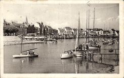 CPA Pouliguen the port