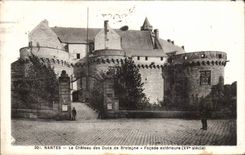 CPA Nantes the castle of the Dukes of Brittany Exterior facade