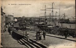 CPA Nantes quays and the port Boat