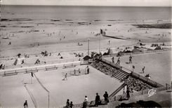 CPSM Luc on Sea the playing field and the beach Volleyball Ball Volley ball