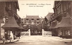 CPA Deauville der Strand bluhte Eingang der Normandies