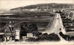 CPA Deauville die Terrasse und das Trouville
