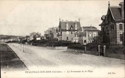 Deauville - der Weg des Strandes - CPA