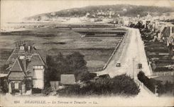 Deauville - die Terrasse und das Trouville - CPA