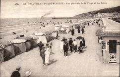 Deauville - View des Strandes und les Bains - CPA