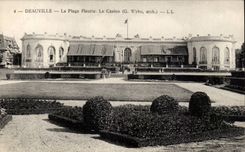 Deauville - gebluhter Strand - das Kasino - CPA