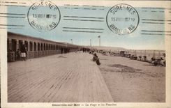 Deauville - der Strand und die Bretter - CPA
