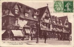 Deauville - gebluhter Strand - Normandie-Hotel - CPA