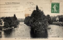 CPA La VArenne La marne en amont du pont Les iles