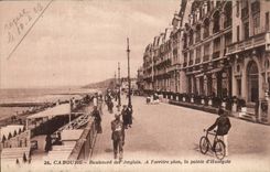 CPA Cabourg Prachtstrasse Englisch zum Hintergrund der Punkt von Houlgate