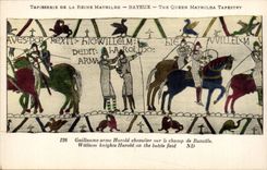 CPA Bayeux Tapisserie of the queen Mathilde Guillaume arms Harold knight on the battle field