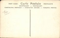 CPA Bayeux Tapisserie de la reine Mathilde Harold voit une eglise et met pied a terre pour prier