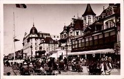 CPSM Trouville Queen of the beaches boards