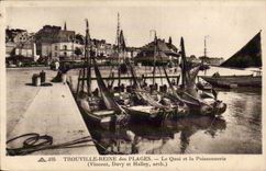CPA Trouville the queen of the beaches the quay and the fish shop