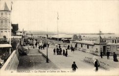CPA Trouville boards and bathing huts