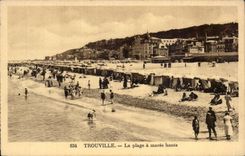 CPA Trouville the beach has high tide