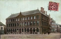 CPA Amiens the post office building