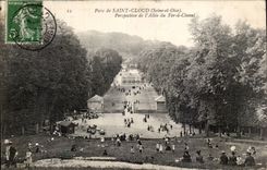 CPA Parc of Saint Cloud Perspective of the alley of the horseshoe