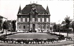 CPSM Rueil Malmaison the town hall