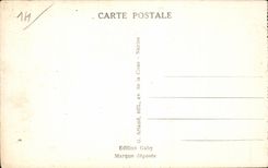 CPA Courseulles on sea Boat returning in the piers