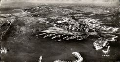 Industrie - La Raffinerie de Petrole de Lavera - CPSM Petrole Oil 