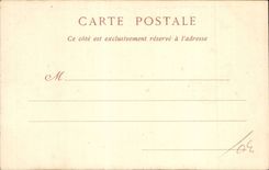 CPA Nimes der Pradier Brunnen setzt Esplanade