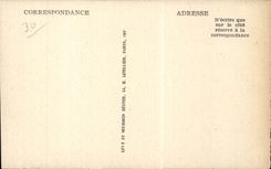 CPA Nimes der Pradier Brunnen setzt Esplanade