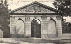 CPA Dreux Eingang der umfassten Weise