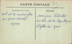 CPA St Gilles Interieur de l'eglise