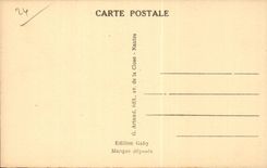 CPA Bergerac quays on the Dordogne At the bottom on the right the stone bridge