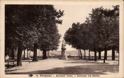 CPA Perigueux Esplanade Tourny Monument of the Mobiles