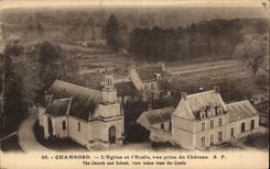 CPA Chambord L'eglise et l'ecole Vue prise du chateau