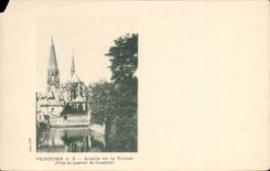 CPA Vendome Abside de l'eglise de la trinite (prise du quartier de la cavalerie)