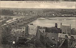 CPA Gien View of the bridge and the suburb of Berry