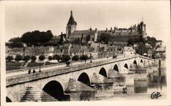 CPA Gien Seen on the castle