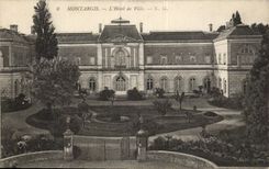 CPA Montargis the town hall