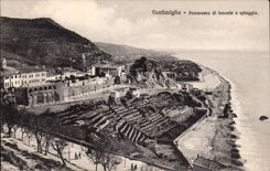 CPA Italien Italien VEntimiglia Panorama di Levante E spiaggia