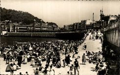 CPA Spain Spain Espana San Sebastian Vista parcial of the playa