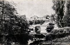 Plata de niquel de CPA en el hueco los bordes de la plata de niquel cercana de Indre