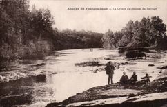 Abadia de CPA de Fontgombaud el hueco con la parte mas inferior de la detencion