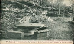 CPA Grignan Rochecourbiere the table and the cave place illustrates by the presence of Mrs  de Sevigne