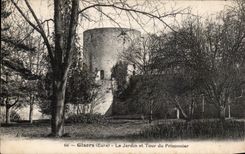CPA Gisors Le jardin et la tour du prisonnier