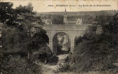 CPA Evreux Le bridge of the Republic