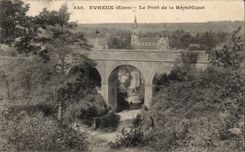 CPA Evreux Le bridge of the Republic