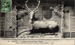 CPA Evreux the house of the large Huntsman (detail) Old return of hunting of kings de France (1691) Stag drives out Gibier