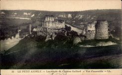 CPA Le Petit Andely Les ruines du Chaetau Gaillard