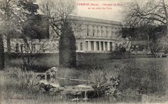 CPA Vernon Castle of Bizy and a corner of the park