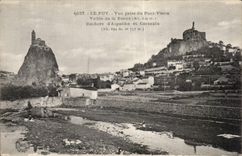 CPA Puy Seen from of the Bridge Old Valley of the Terminal Rocks of Aiguilhe and Corneille